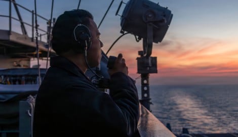 Dieses Foto der US-Marine zeigt Seemann Rafael Brito, der am 22. Jänner an Bord des ...