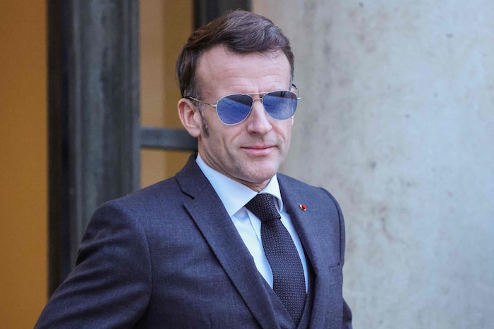 Könnte wie mit seiner Brille auch mit dem Social-Media-Verbot für Junge in Europa zum Vorbild ...