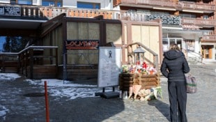 Nach dem Brand in Crans-Montagna laufen weiterhin die Ermittlungen.