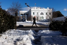 Die Kaltfront zog am Sonntag vom Süden in den Nordosten der USA. Staaten von Texas über North ...