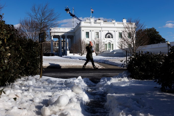 Die Kaltfront zog am Sonntag vom Süden in den Nordosten der USA. Staaten von Texas über North ...