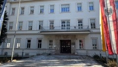 Die Kärntner Landesregierung setzt auf ein „neues“ Logo mit weniger Kanten.