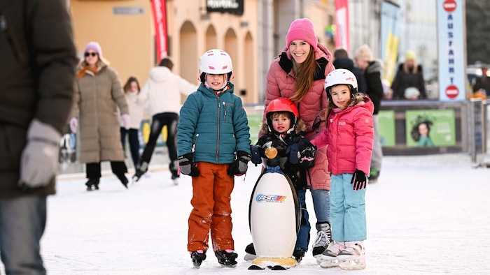 Treue Besucher: Anna aus Wels mit ihren Kids Anja, Emilia und Leo.