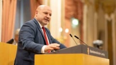 „Die Patienten und Beitragszahler verdienen Klarheit, welchen Weg Schwarz-Blau jetzt tatsächlich ...