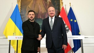 Selenskyj kam im vergangenen Mai erstmals seit Kriegsbeginn zu einem Besuch nach Österreich und ...