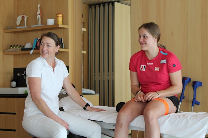 Therapeutin Astrid Rhomberg kennt Magdalena Egger bereits seit Kindheitstagen.