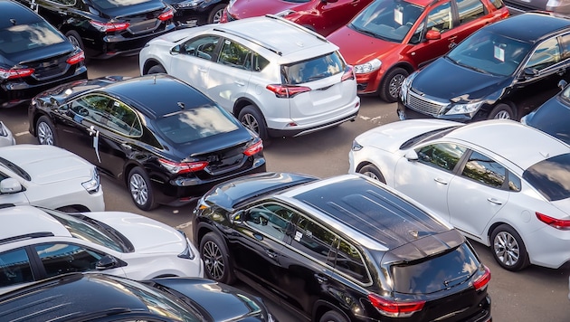 Österreicherinnen und Österreicher haben im ersten Halbjahr 2026 weniger gebrauchte Autos ...