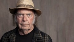 „Amazon gehört Jeff Bezos, einem milliardenschweren Unterstützer des Präsidenten“, schrieb Young ...