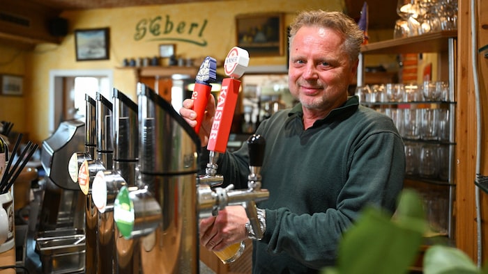 Wirt Christian Meixner freut sich, seinen Gäste im „Schiefen“ ab Februar nun endlich auch wieder ...