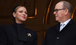 Charlène und Albert absolvierten am Dienstag einen Auftritt im Monaco. Der Fürst zeigte dabei ...