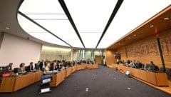 Der Untersuchungsausschuss zum Tod von Christian Pilnacek im Parlament. 