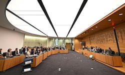Der Untersuchungsausschuss zum Tod von Christian Pilnacek im Parlament. 