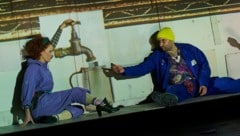 „Zu ebener Erd“ herrscht Armut: Stefanie Dvorak und Gunter Eckes