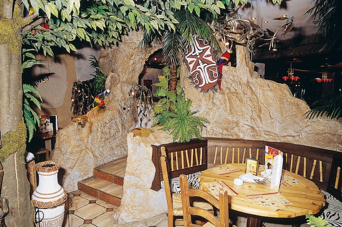 Vor 30 Jahren begann die Geschichte der XXXL Restaurants in Wiener Neustadt – als kleines ...