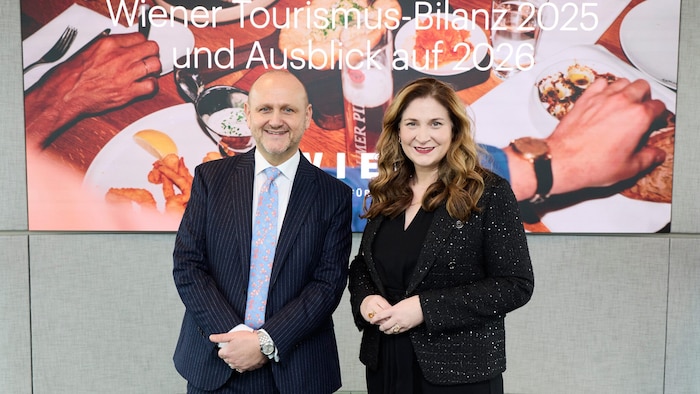 Auch Wien Tourismus-Direktor Norbert Kettner und Wirtschaftsstadträtin Barbara Novak (SPÖ) ...
