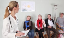 Ohne Patienten aus den Nachbarbundesländern wären die Wartezimmer bei niedergelassenen Ärzten ...