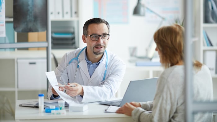 Bei seltenen Erkrankungen dauert es oft viele Jahre, bis Patienten einen spezialisierten Arzt ...