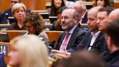 Die EVP-Fraktion dominiert im EU-Parlament mit Vorsitzemden Manfred Weber (Mitte)