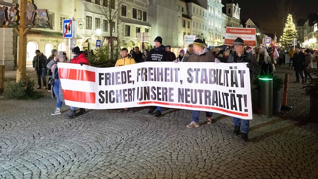 Ihnen ist egal, wie sehr sie die Stadtbewohner nerven: die „Spaziergänger“.