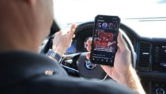 Ablenkung ist der Grund für fast die Hälfte der Unfälle mit Personenschaden.