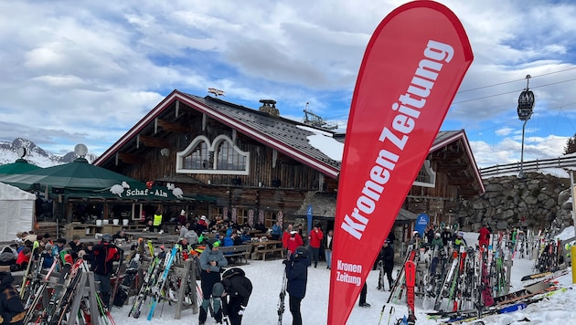 Der Empfang von Uniqa und „Krone“ stieg auf der berühmten Schafalm.