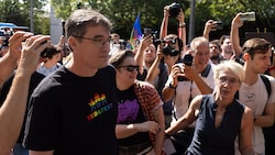 Bürgermeister Gergely Karácsony am Weg zu seiner polizeilichen Einvernahme im August 2025