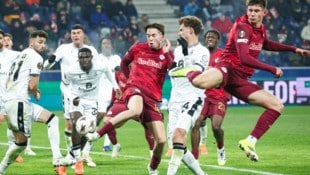 Schuster (M.) freut sich auf die Partie.