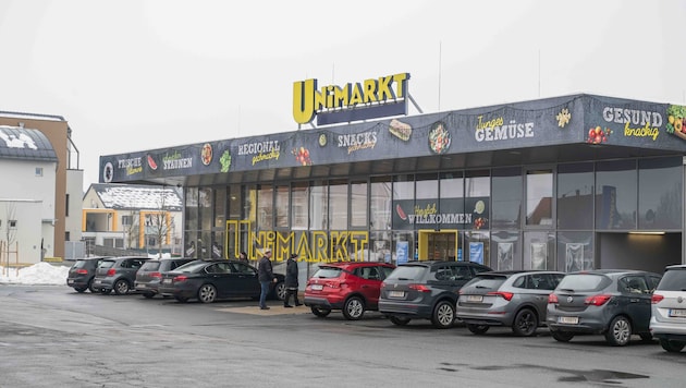 Der Nahversorger Unimarkt zog sich aus dem Filialgeschäft zurück. Spar übernimmt 23 Filialen.