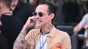 Marc Anthony erwartet mit seiner Frau Nadia Ferreira erneut Nachwuchs.