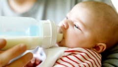 Mehr als 800 Produkte in rund 60 Ländern sind von dem Babymilch-Rückruf betroffen.