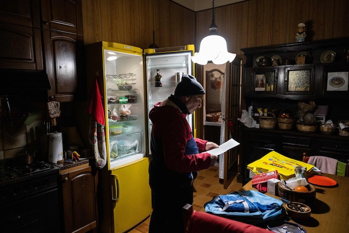 Für viele Bewohner ist es ein Abschied vom Zuhause, in das sie wohl nie mehr zurückkehren ...