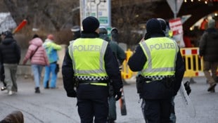 Täglich waren zwischen 200 und 250 Beamte der steirischen Polizei in Schladming im Einsatz.