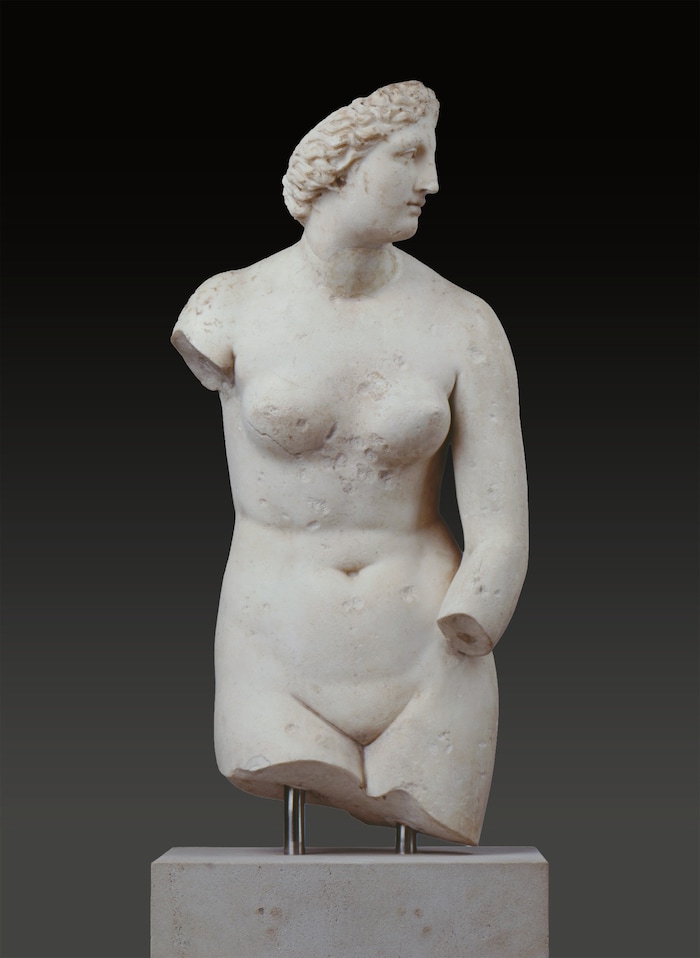 Oberteil einer Statue der Aphrodite, Typus Kapitol, frühes 2. Jh. n. Chr., nach einem Original ...
