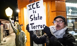 Der Tod von zwei US-Bürgern bei Protesten gegen die Einwanderungsbehörde sorgten für Entsetzen ...