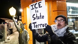 Der Tod von zwei US-Bürgern bei Protesten gegen die Einwanderungsbehörde sorgten für Entsetzen ...