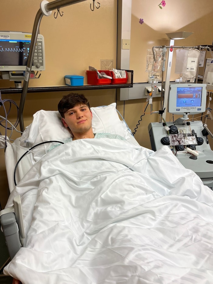 Nico Toth, ebenfalls Absolvent der HAK Stegersbach, spendete Anfang Jänner seine Stammzellen.