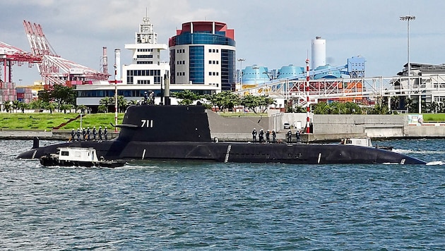 Die „Narwhal“ ist mit einer Länge von rund 70 Metern und einer Breite von acht Metern relativ ...