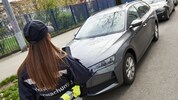 Die Wiener Parksheriffs sind pro Tag bis zu 15 Kilometer unterwegs.