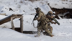Ukrainische Streitkräfte beim Training