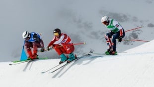 Johannes Aujesky (Mitte)