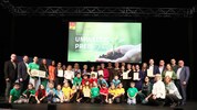 Die nächste Umweltpreis-Preisverleihung kommt bestimmt! Bewerben dürfen sich Einzelpersonen ab ...