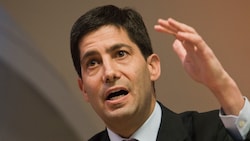 Der künftige Fed-Chef Kevin Warsh ist ein alter Bekannter von US-Präsident Donald Trump.