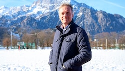 Thomas Stangassinger posierte für die „Krone“ vor malerischer Kulisse im Olympiazentrum Rif.