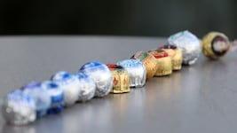 Wer sie erfunden hat, daran scheiden sich die Geister. 