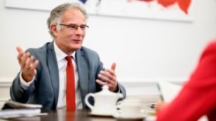 Beliebtester Minister der Regierung: Markus Marterbauer (60), Herr über die Staatsfinanzen.