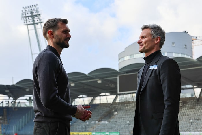 Sportchef Parensen (r.) gibt sich enstpannt.