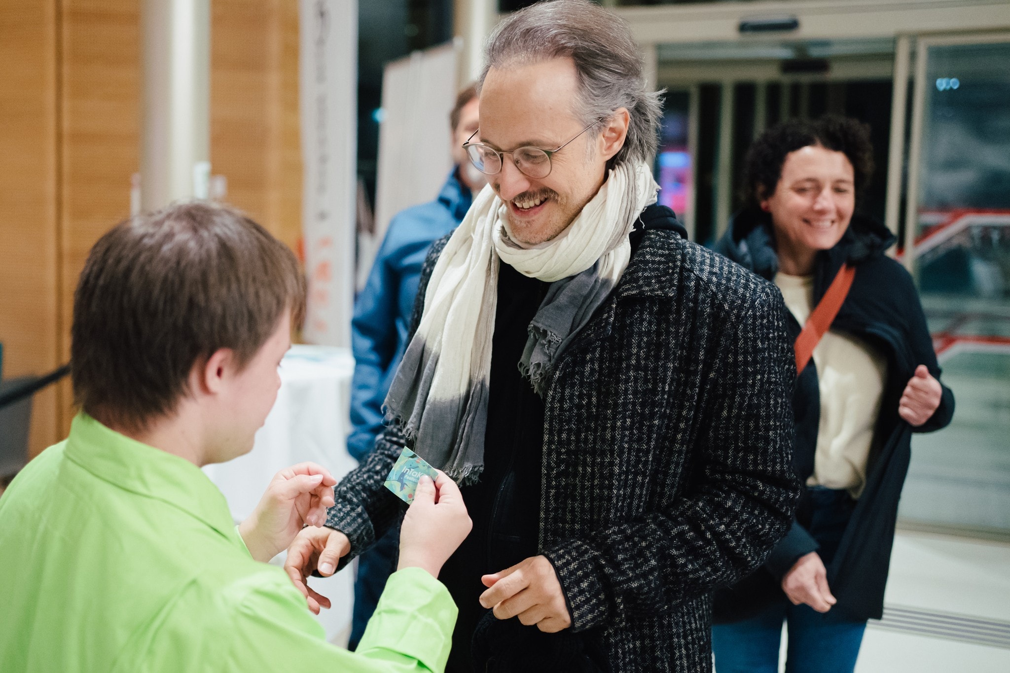 Ostrowski mit seinem Sohn Janosch nach dessen Theaterpremiere in Graz