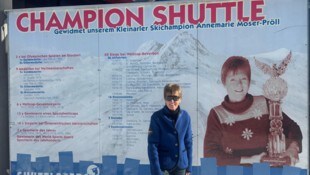Bei der Talstation in Kleinarl ist der berühmtesten Tochter des Ortes eine Ehrentafel gewidmet. 