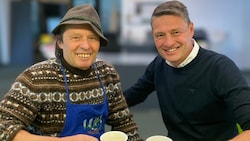 Radio-U1-Moderator Vitus Amor (rechts) bat Manfred Zöschg zum Interview.