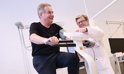 Der beliebte Kastelruther-Spatzen-Sänger Norbert Rier ist ein vorbildlicher Patient und streut ...